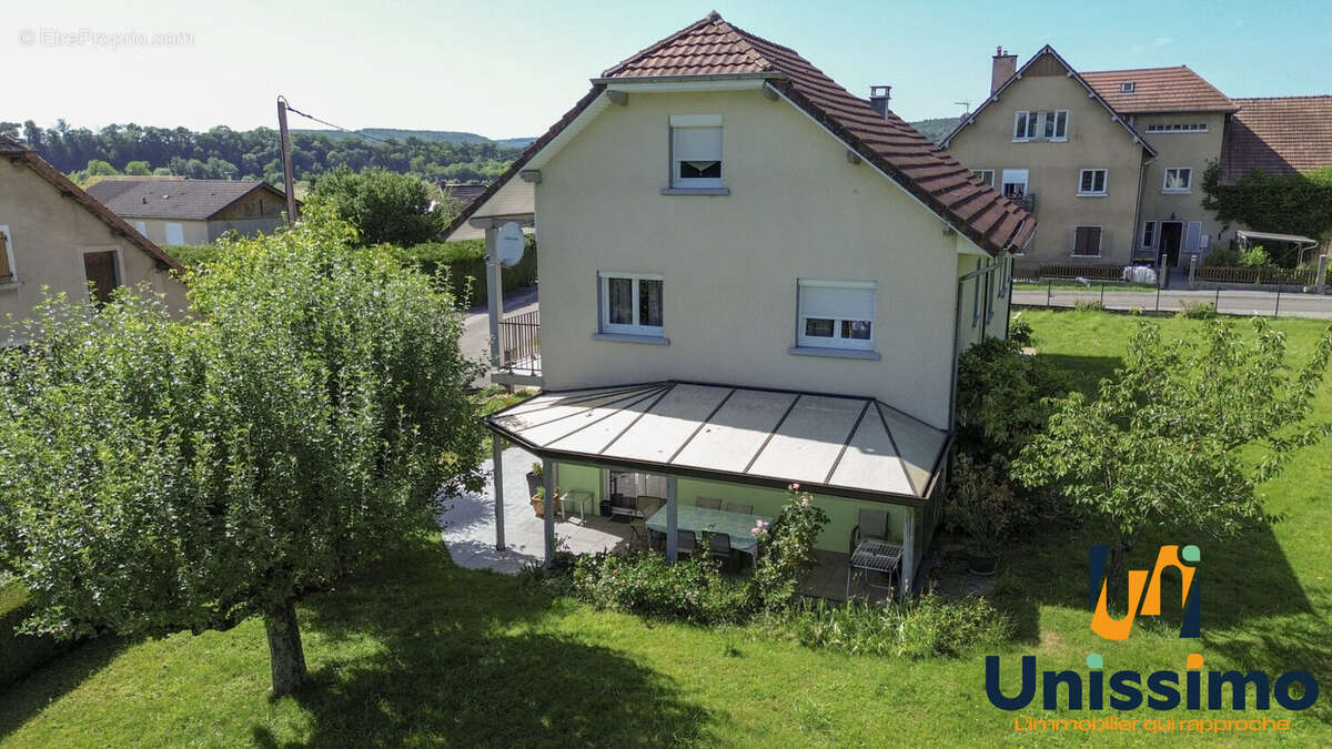 Maison 177 m² à La Pretiere  - photo 3
