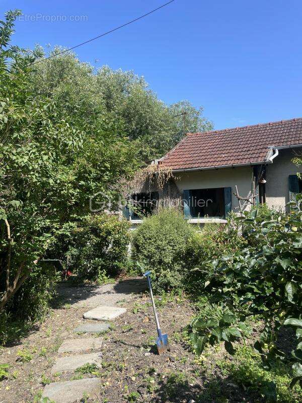 Maison à CHAMPIGNY-SUR-MARNE