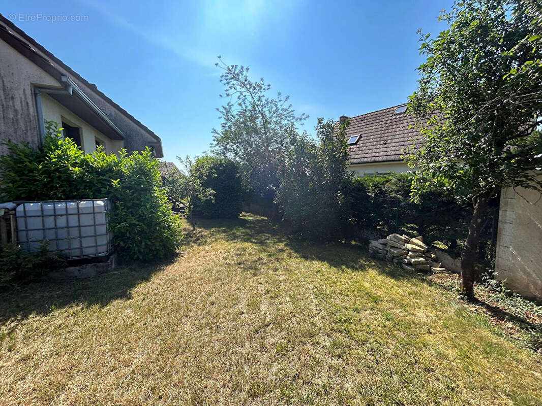 Maison à HAUTEVILLE-LES-DIJON