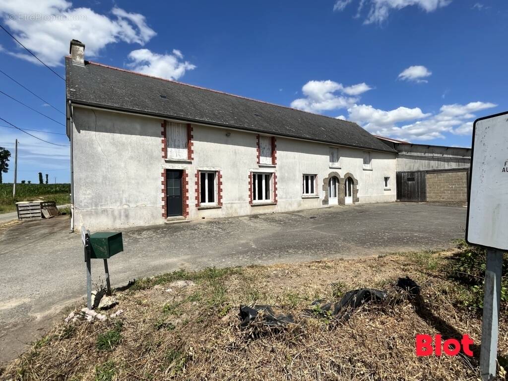 Maison 117 m² à Vignoc  - photo 1