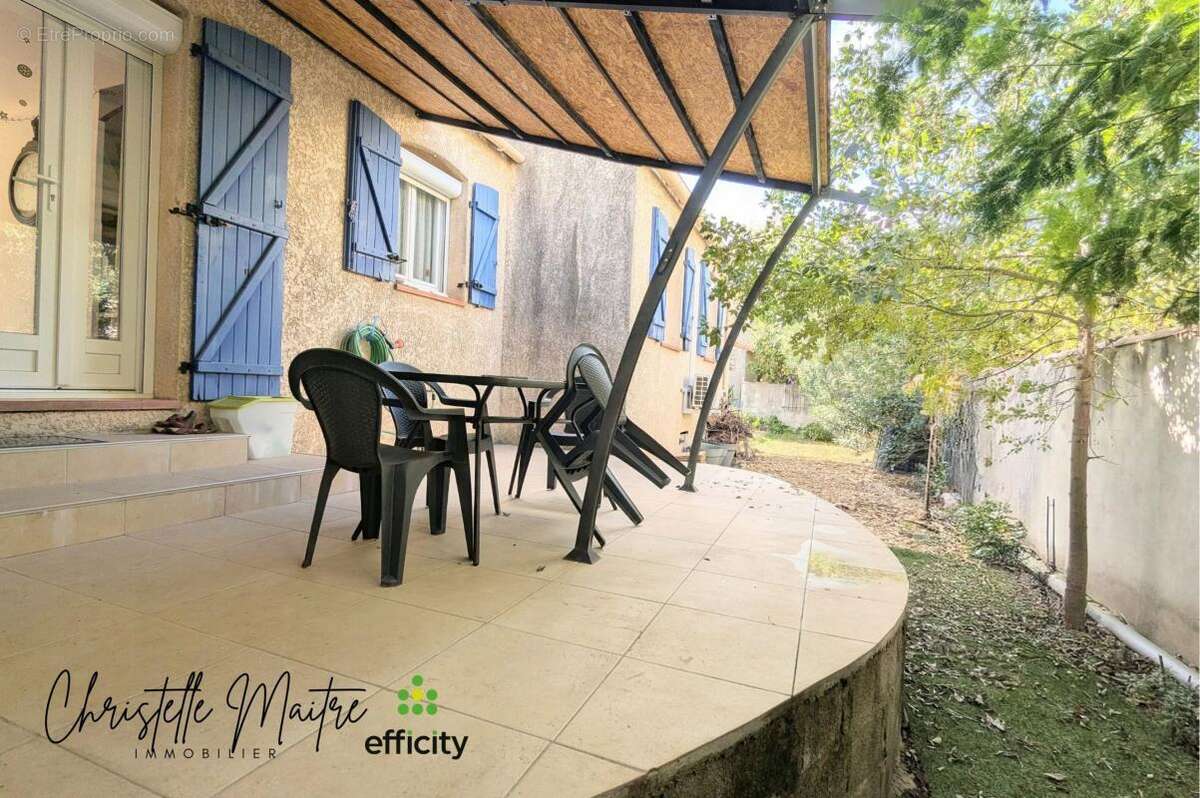 Maison à SAINT-MARTIN-DE-CRAU