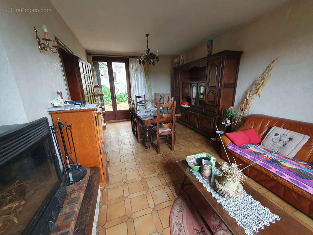 Maison à LAGUIOLE