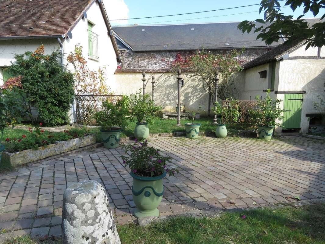 Maison à CONDE-SUR-VESGRE