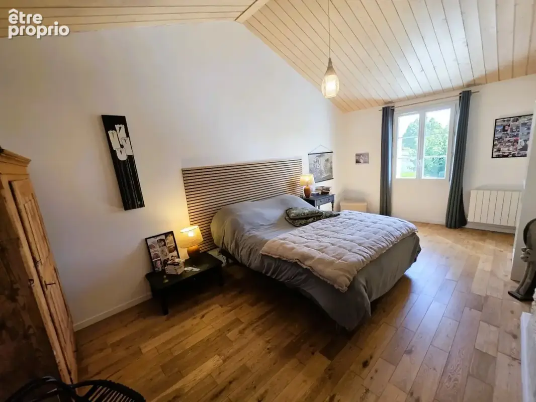ILE D'OLERON (17), A Vendre Très belle Longère rénovée 194m², édifiée au calme en cœur de village sur terrain 1.047m² - photo 15
