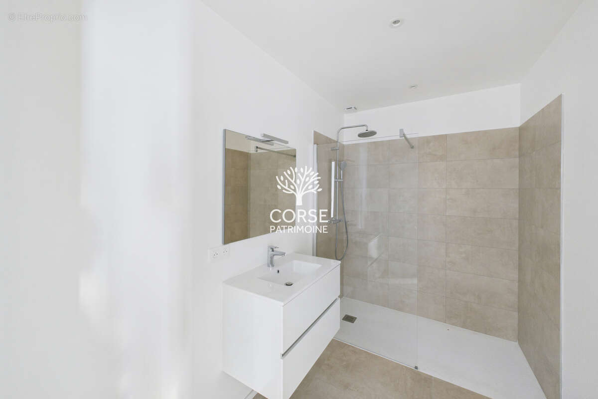 Appartement à PORTO-VECCHIO