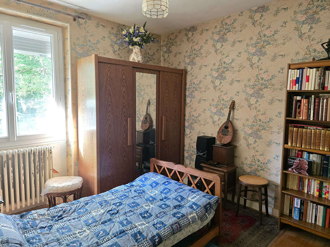 Maison à AIGUEFONDE