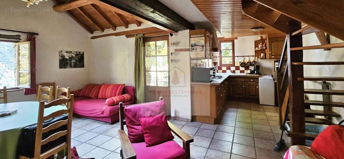 Maison à SAINT-ANDRE-DE-LANCIZE