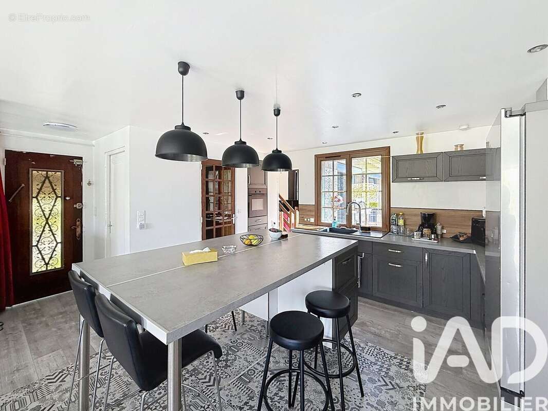 Maison 150 m² à Bernay  - photo 2