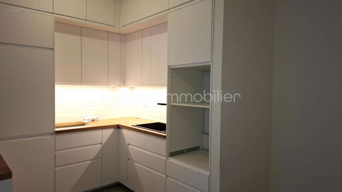 Appartement à LEVALLOIS-PERRET