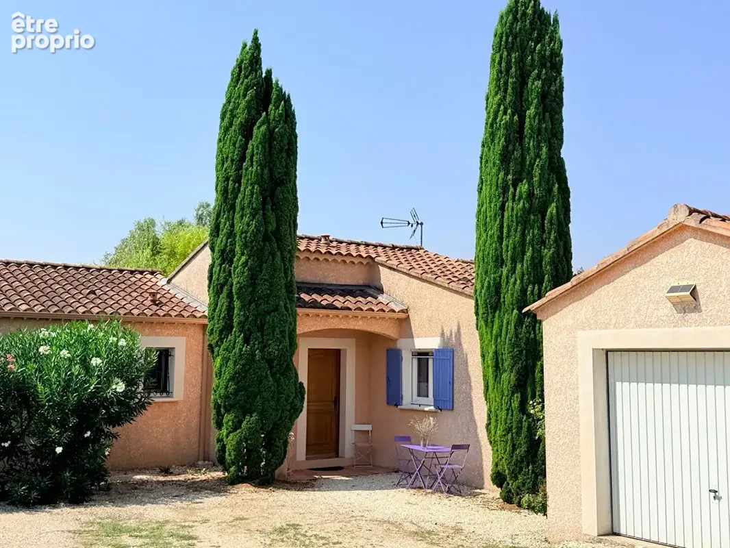 Maison à SAINTE-CECILE-LES-VIGNES