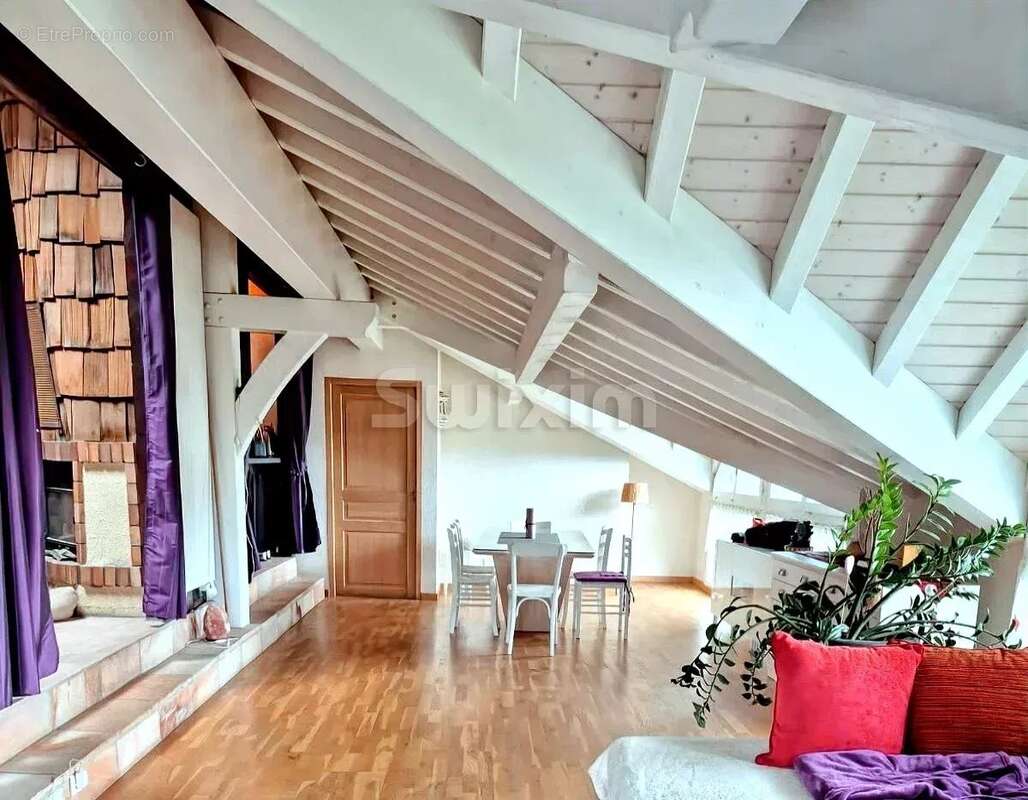 Maison à PERRIGNIER