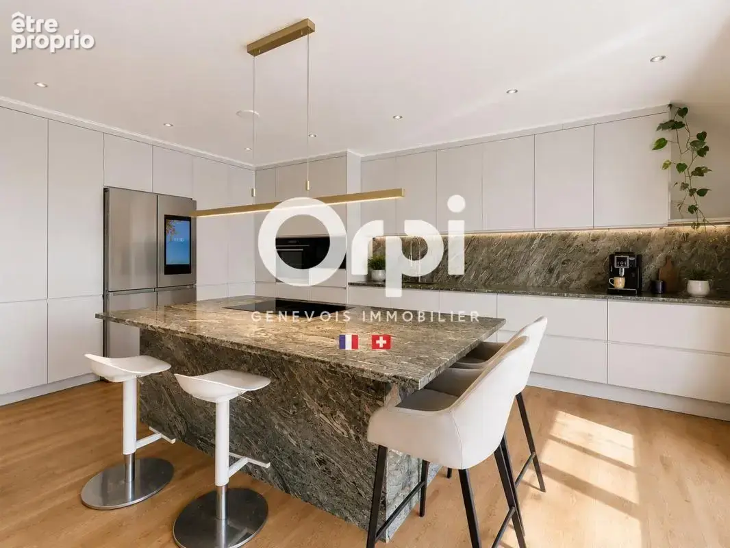 Duplex d’exception – deux derniers étages – balcons – possibilité de division - photo 2