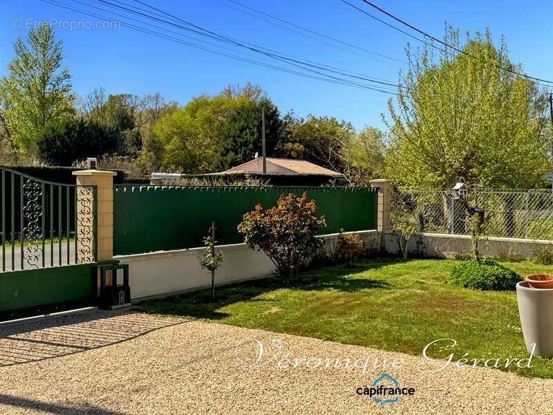 Maison à MOULIN-NEUF