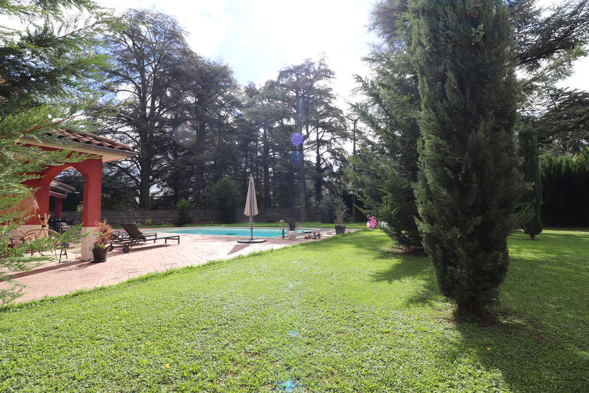 Maison à CHARBONNIERES-LES-BAINS