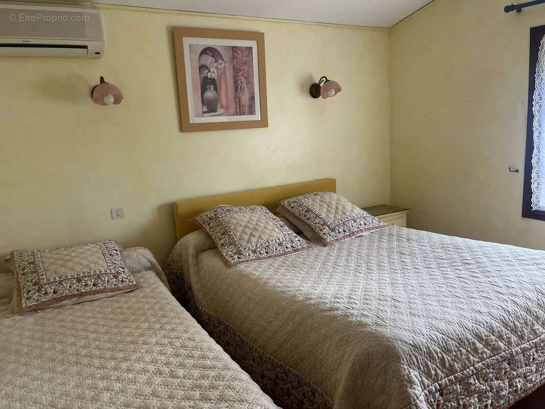 Maison à GINASSERVIS