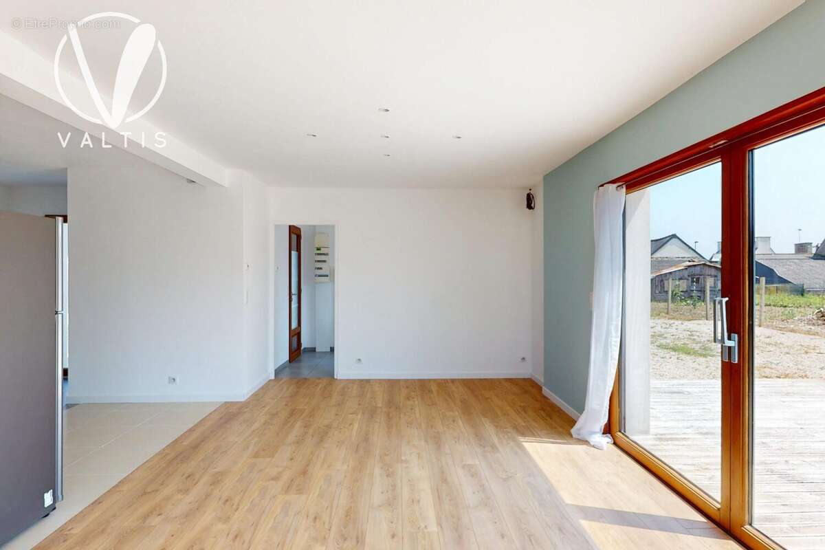 Maison 138 m² à Saint-Potan  - photo 4