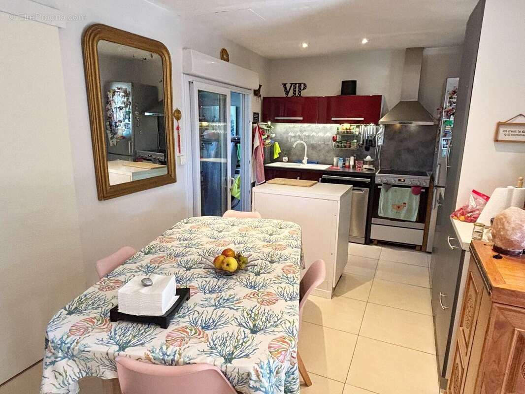 Maison à ROQUEBRUNE-SUR-ARGENS