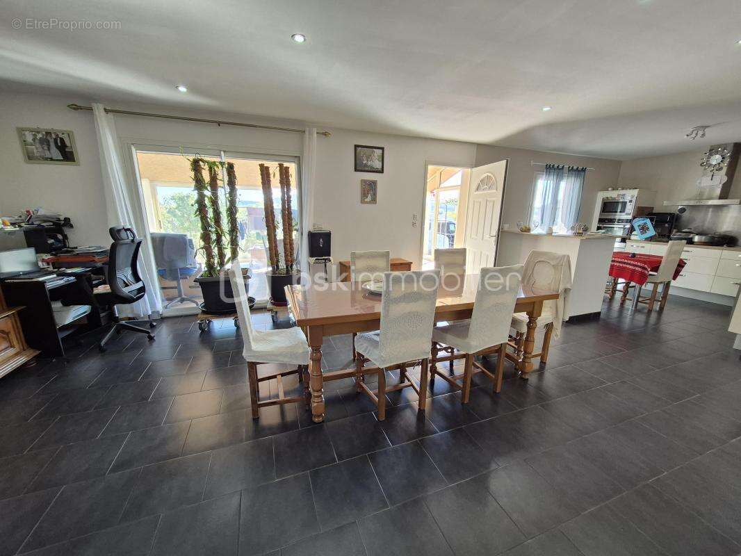 Maison à SAINT-SERNIN