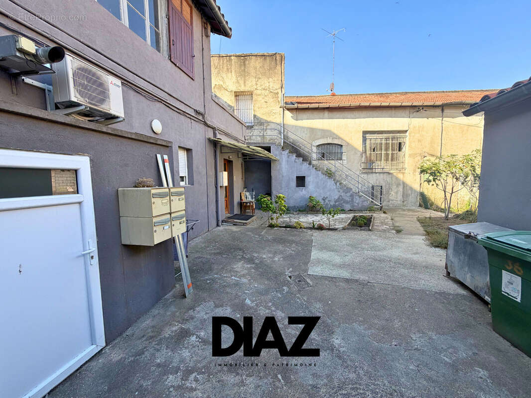 À VENDRE   MURS COMMERCIAUX LOUÉS   NÎMES Investissement locatif sécurisé   122 m2   Rentabilité immédiate - photo 10