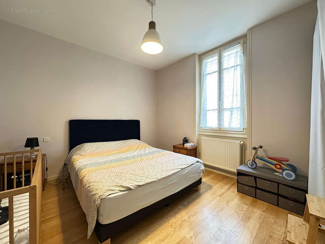 Appartement à LE COTEAU