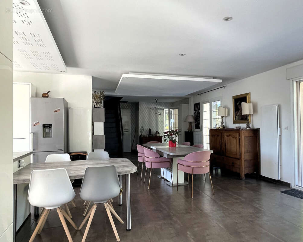 Maison contemporaine avec piscine   Boulazac - photo 2