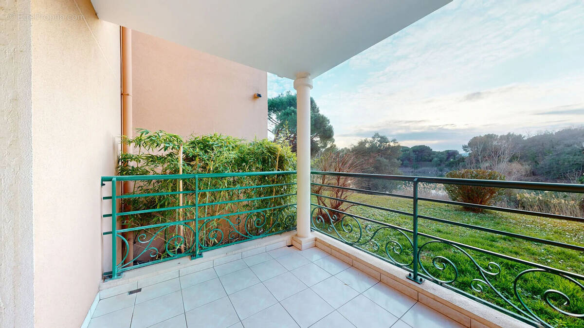 Appartement à FREJUS