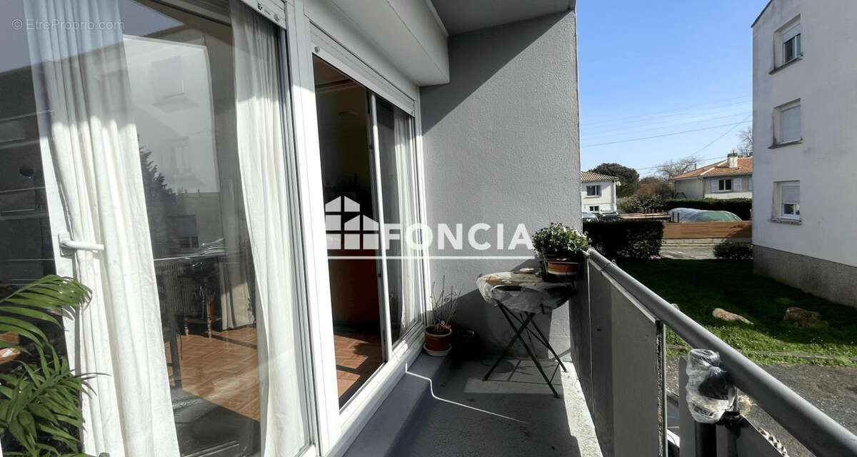 Appartement à TONNAY-CHARENTE