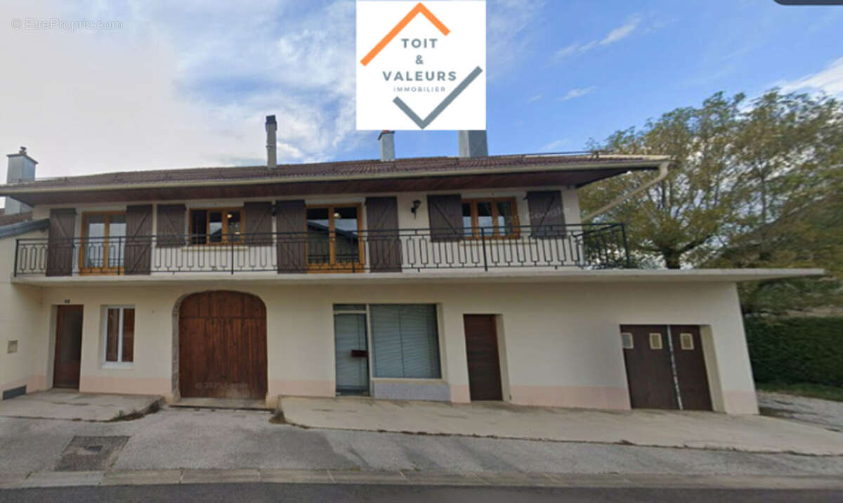 Maison à EQUEVILLON