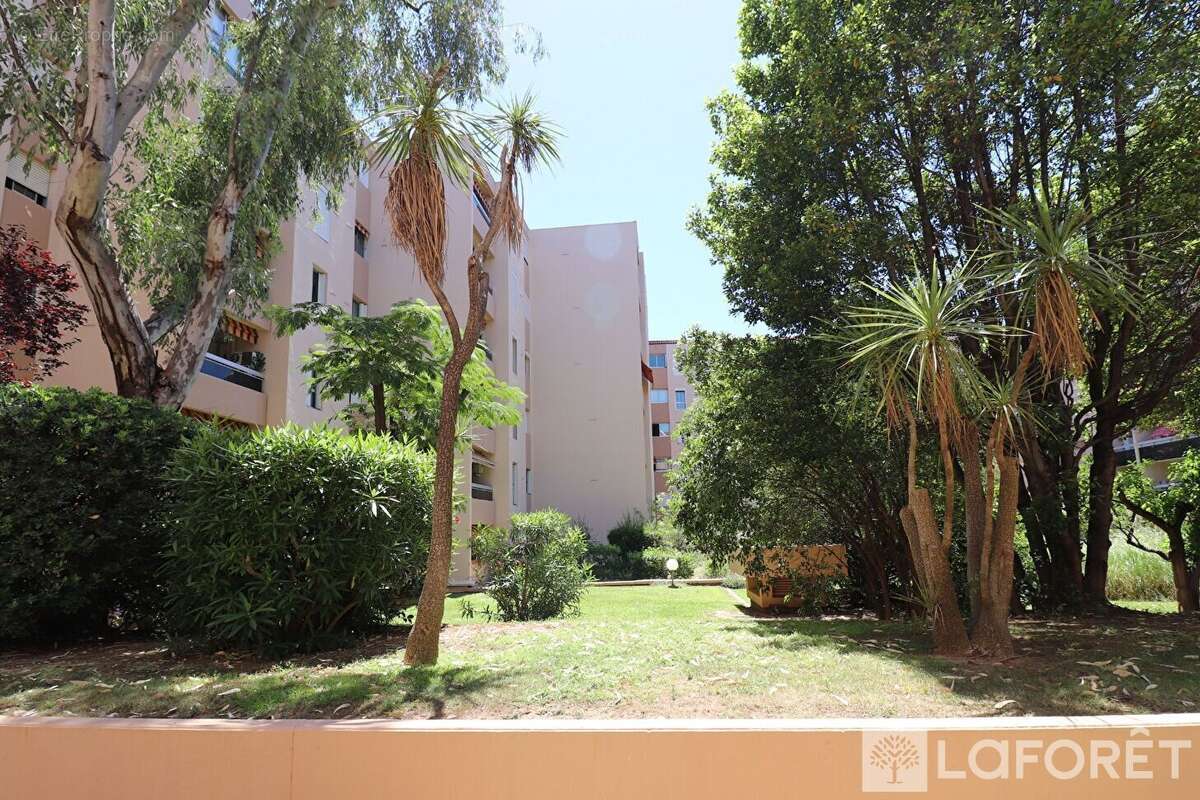 Appartement à HYERES