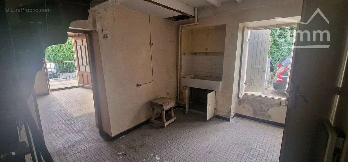 Maison de village a renover - photo 2