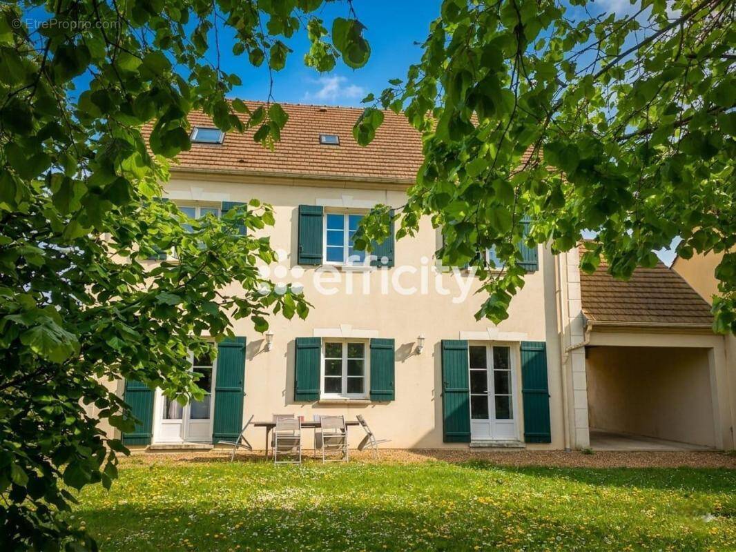 Maison à RAMBOUILLET