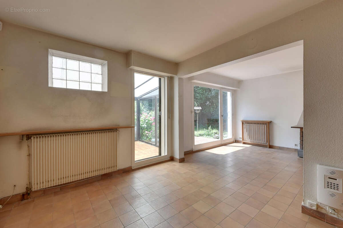 Maison à ECHIROLLES