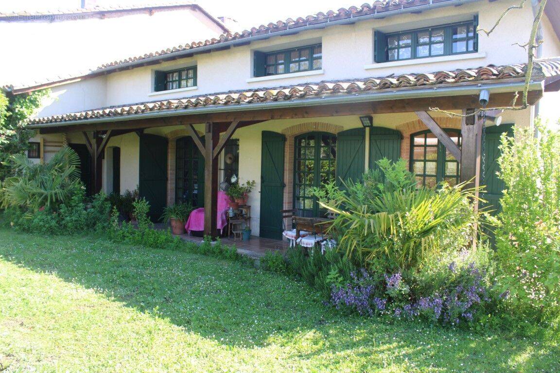 Maison à BEAUMONT-DE-LOMAGNE