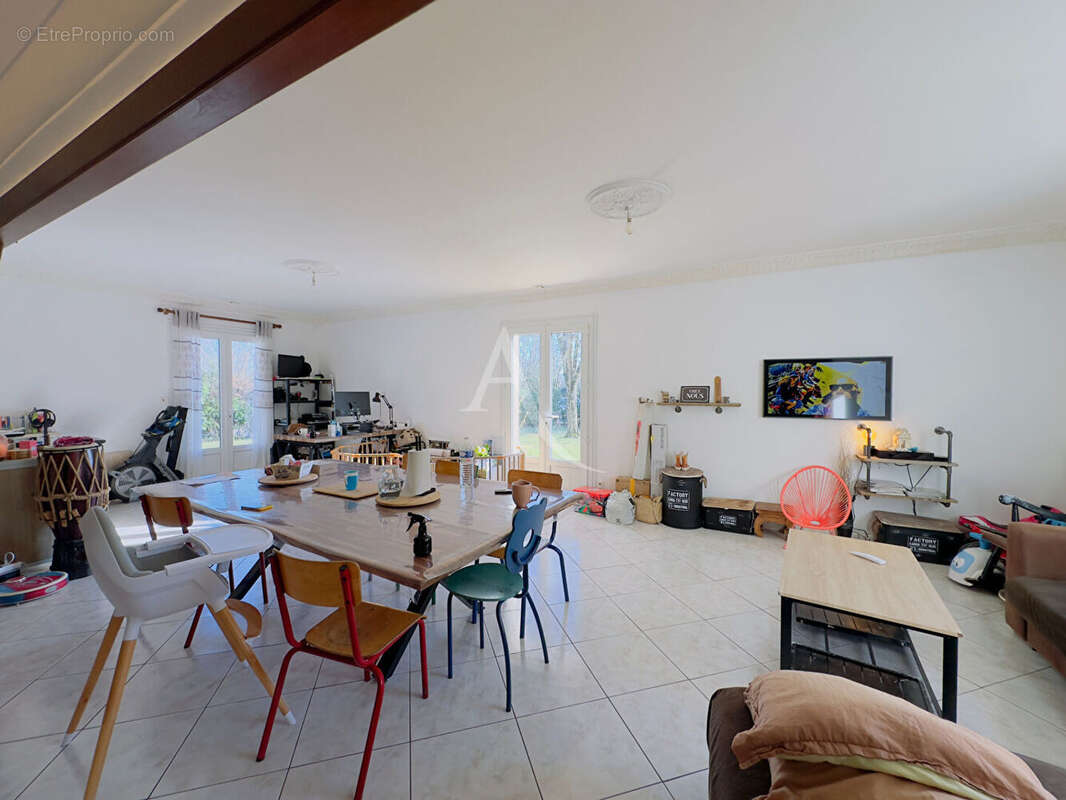 Maison à SAINT-FLORENT-DES-BOIS