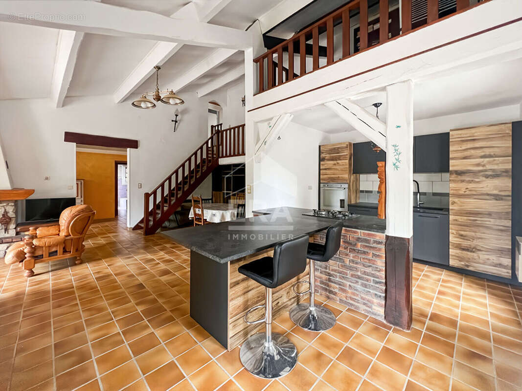Maison à ROGNAC