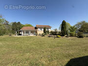 Maison à SAINT-VULBAS