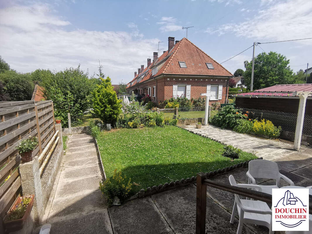 Maison 109 m² à Abbeville  - photo 2