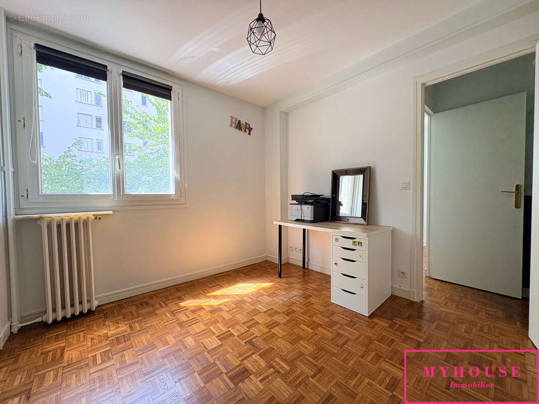 Appartement à BAGNEUX