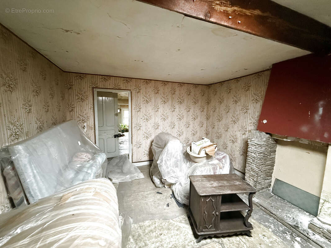 Autre à SAINT-ETIENNE