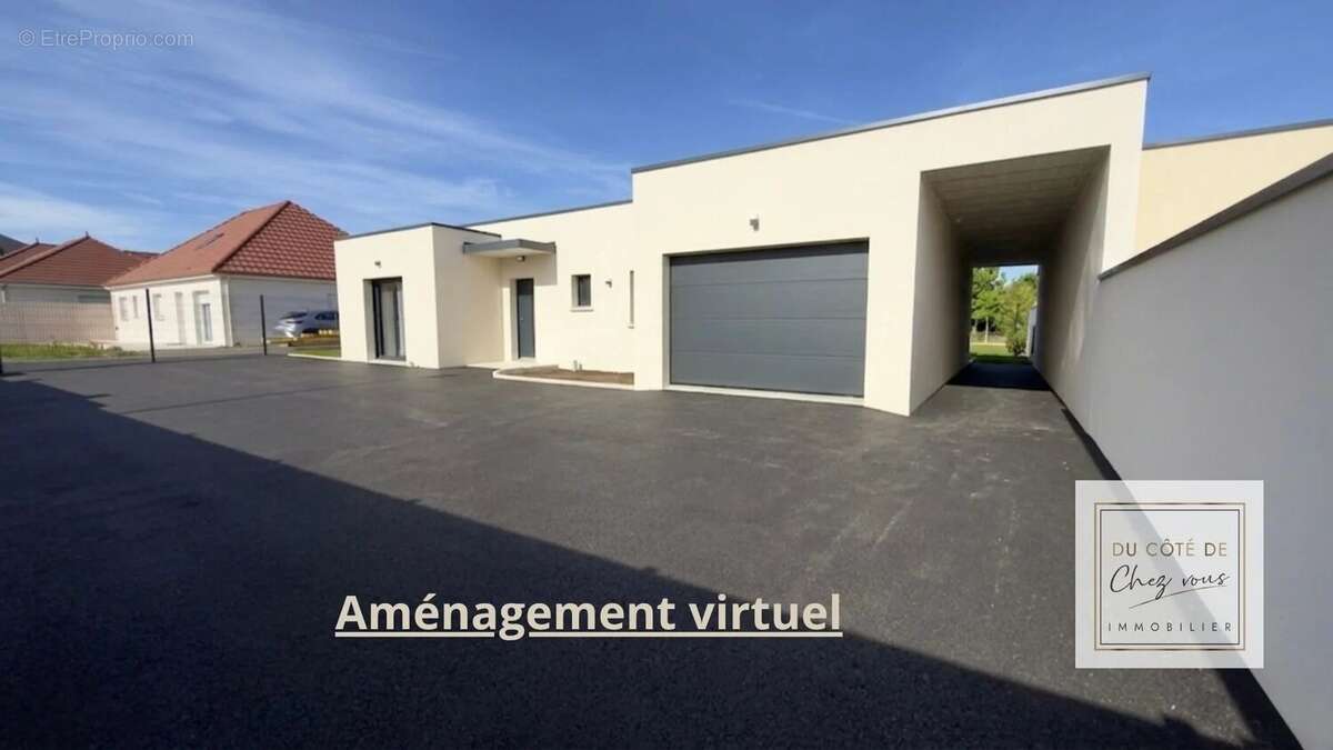 Maison à LA RIVIERE-DE-CORPS