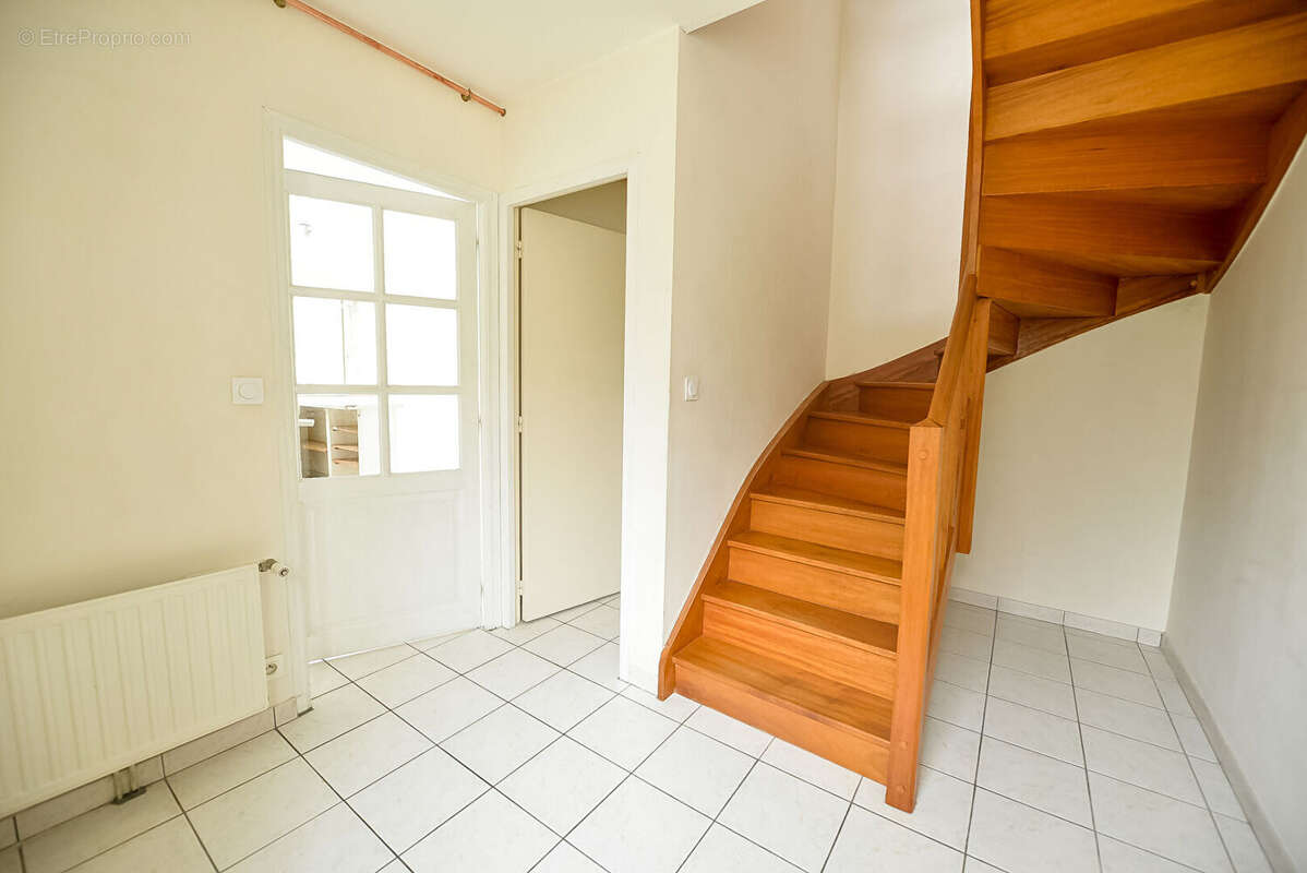 Maison à SAINT-MELAINE-SUR-AUBANCE