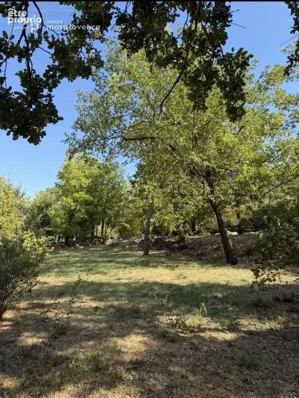 Terrain à LA CELLE