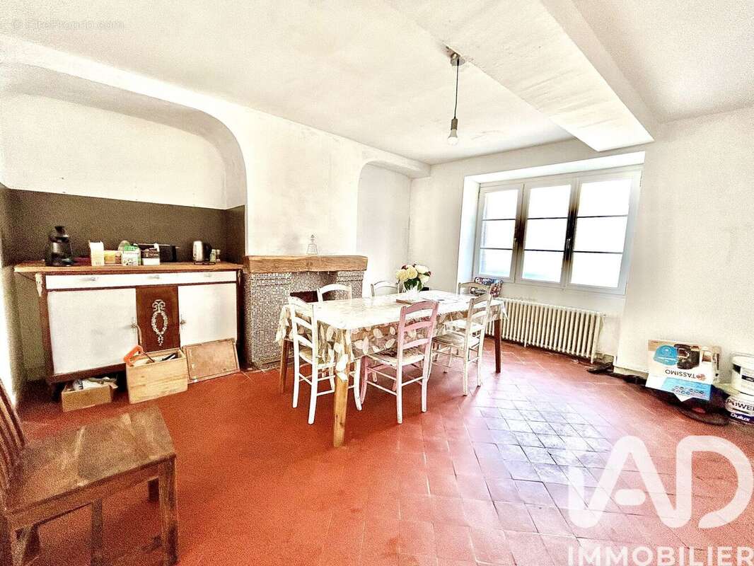 Photo 7 - Maison à VILLENEUVE-L'ARCHEVEQUE