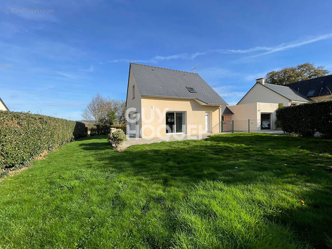 Maison à MARCEY-LES-GREVES