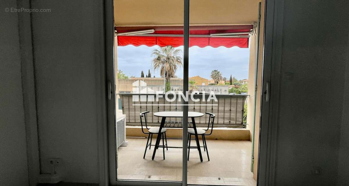 Appartement à SAINT-CYR-SUR-MER