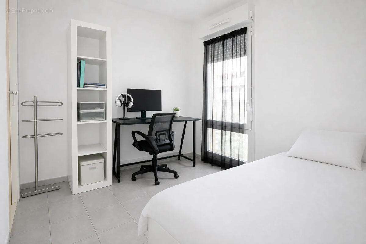 Appartement moderne 3p-Quartier St ASSISCLE-GARAGE-100m²Terrasse - photo 8