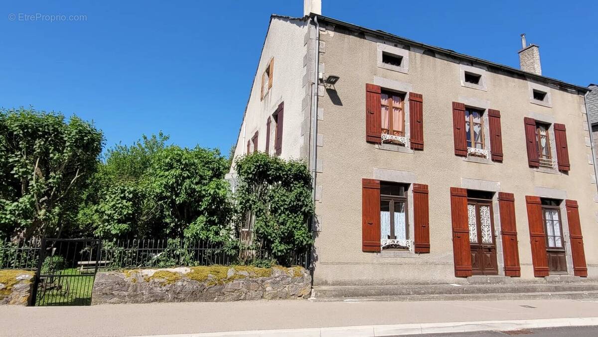 Maison à MAZET-SAINT-VOY