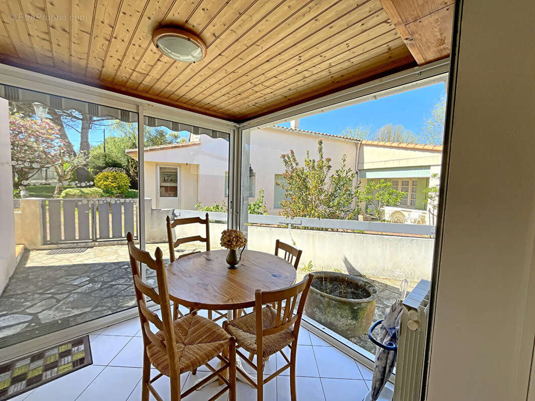 Maison à MESCHERS-SUR-GIRONDE
