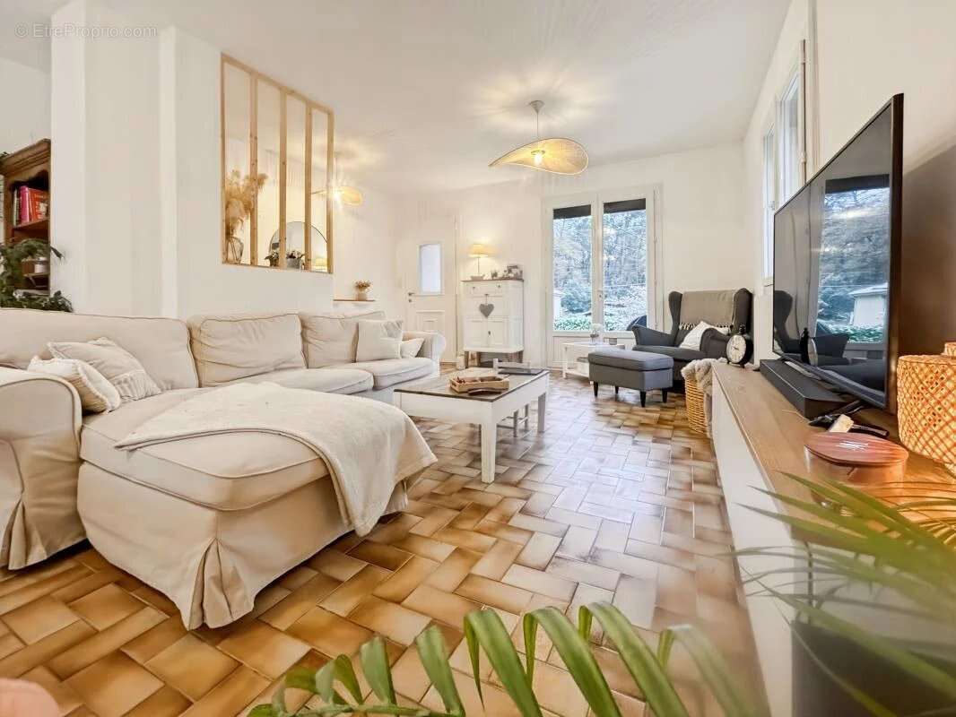 Maison à COULOUNIEIX-CHAMIERS