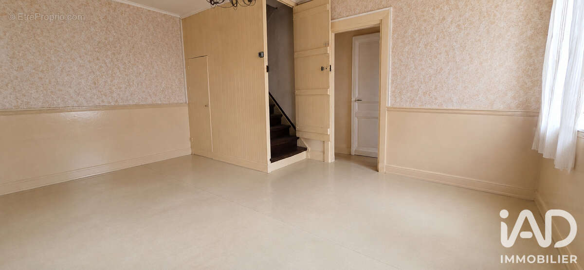 Maison 108 m² à La Grandville  - photo 2
